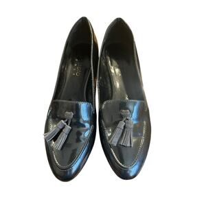 Women’s Studio Isola Steel Gray Patent Leather Loafers w/ Tassels. Size 8.5